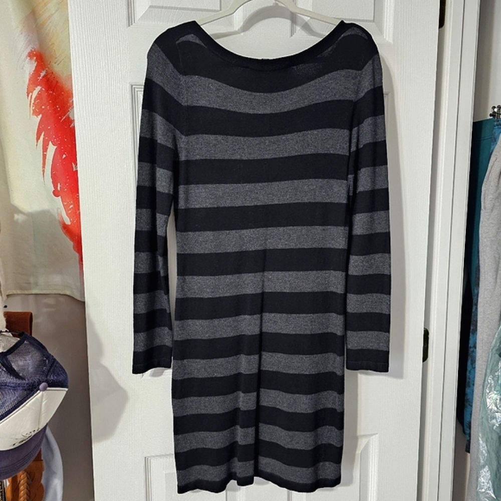HP🎉 French Connection Black and Gray Striped Sweater Dress - Size 10 - Picture 8 of 11